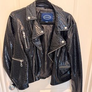Scoop Women's Black Croc-Embossed Leather Moto Jacket